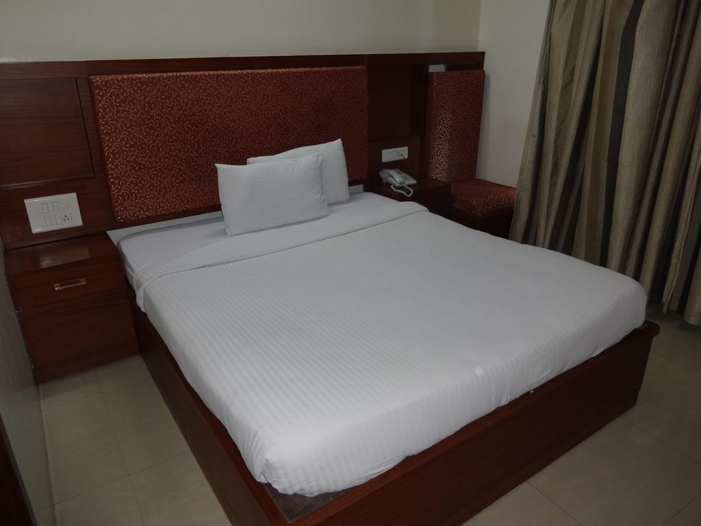 La Hospin Hotel Rājahmundry Rom bilde